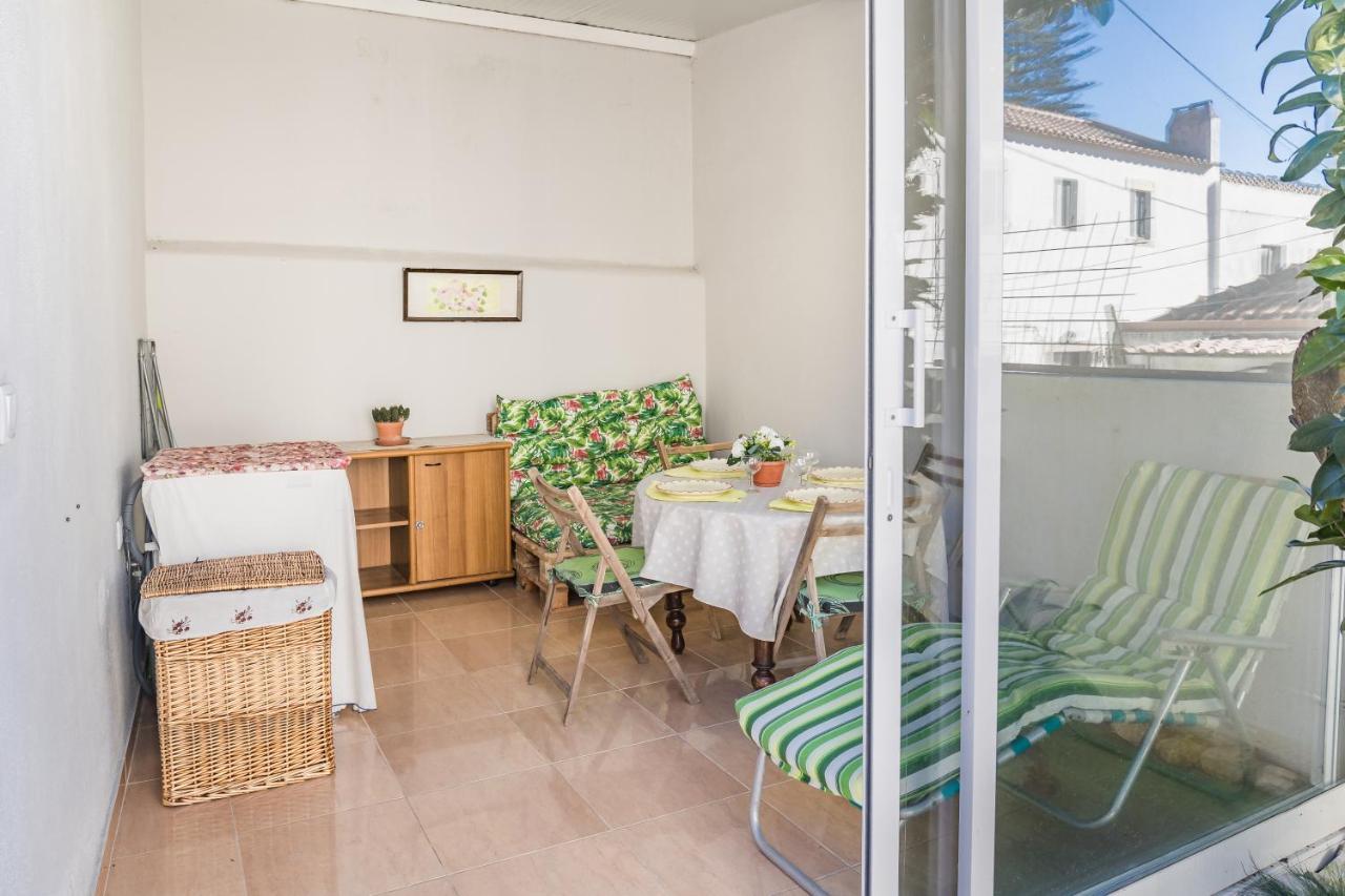 2 Bedroom House And Garden Lounge Синтра Экстерьер фото